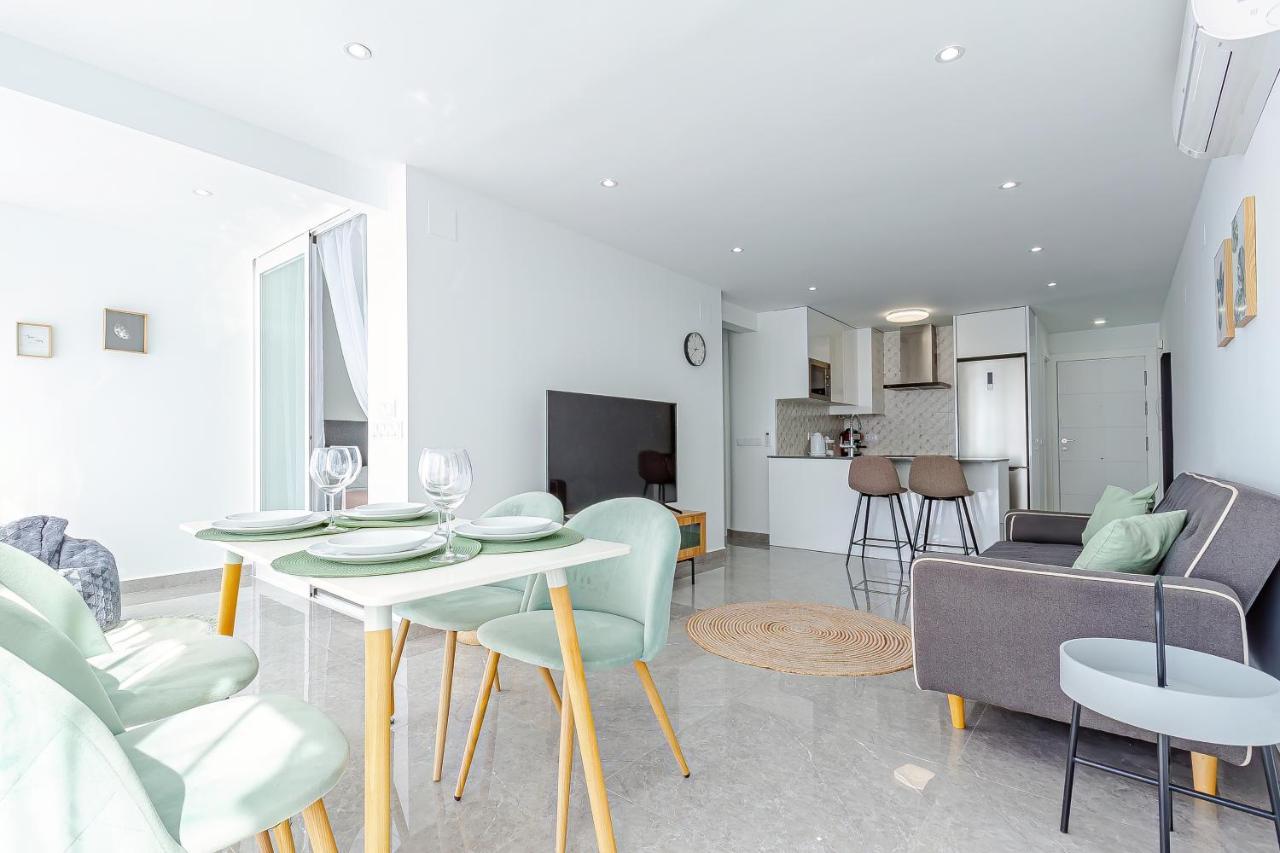 Virginia Levante Beach Apartments Benidorm Bagian luar foto