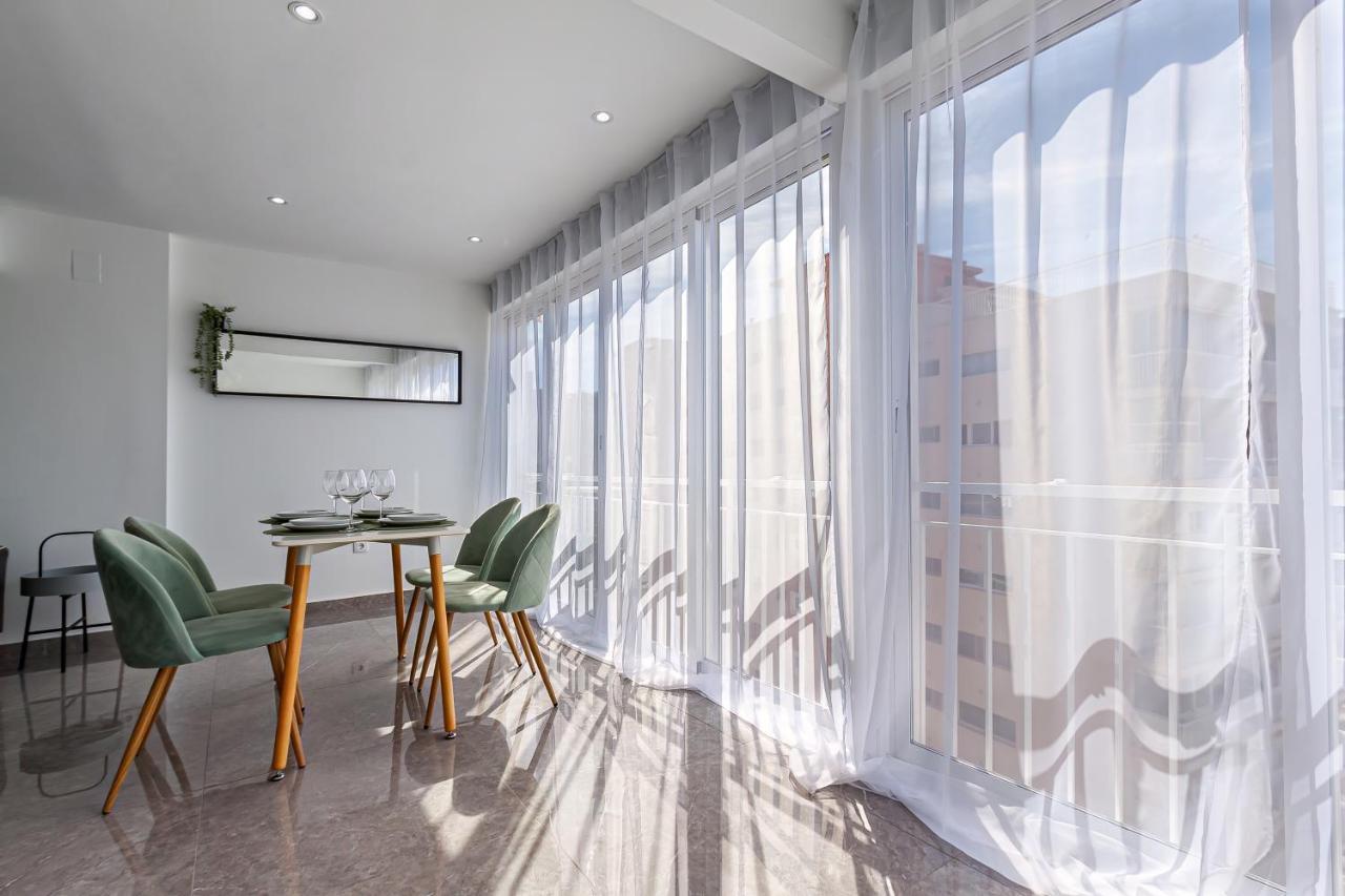 Virginia Levante Beach Apartments Benidorm Bagian luar foto